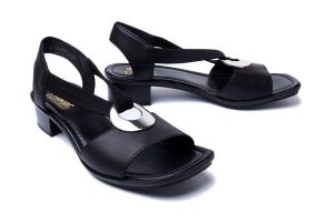 RIEKER 62662-01 black, sandały damskie. Czarne sandały Rieker, bez wzorów, z gumy, bez obcasa, na obcasie, bez zapięcia. Za 231,92 zł.
