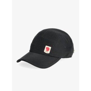 Czapka z daszkiem Fjallraven High Coast Wind Cap. Czarne czapki Fjällräven, bez wzorów, sportowe. Za 135,99 zł.