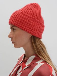 Someday Czapka w kolorze koralowym rozmiar: onesize. Czerwone czapki someday., bez wzorów, z materiału. Za 83,42 zł.
