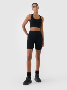 4F Legginsy kolarki treningowe bezszwowe damskie - czarne XS/S. Czarne legginsy 4f, bez wzorów, z dzianiny, z podwyższonym stanem, krótkie. Za 79,99 zł.