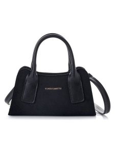 Vince Camuto Torebka "Bergamo" w kolorze czarnym - 25 x 13 x 11 cm rozmiar: onesize. Czarne torebki klasyczne Vince Camuto, bez wzorów, z materiału, przez ramię, bez dodatków. Za 95,99 zł.