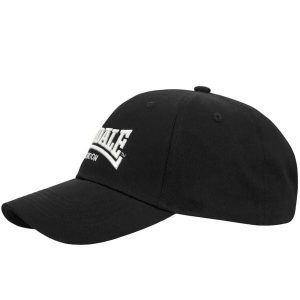 Czapka Lonsdale Wigston. Czarne czapki Lonsdale, bez wzorów, z materiału. Za 148,50 zł.
