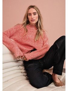 Street One Sweter w kolorze pomarańczowym rozmiar: 44. Pomarańczowe swetry oversize Street One, bez wzorów, ze splotem, bez ramiączek. Za 131,74 zł.