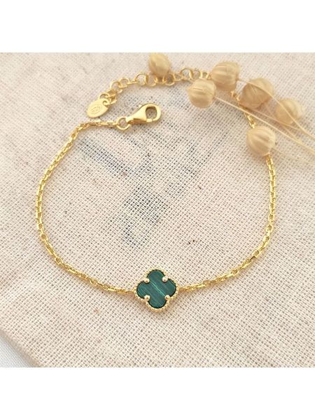 Miu Silver Pozłacana bransoletka z masą perłową rozmiar: onesize. Zielone bransoletki Miu Silver, z perłą, pozłacane. Za 117,73 zł.