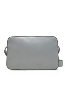 Calvin Klein Torebka Embossed Logo Camera Bag K60K612555 Szary. Szare listonoszki Calvin Klein, bez wzorów, z materiału, bez dodatków. Za 259,99 zł.
