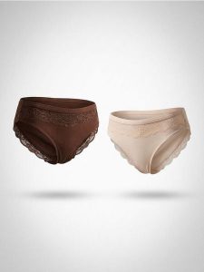 Wiskozowe figi z koronkowym wykończeniem 2 pack - wielobarwny. Figi Sinsay, bez wzorów, z koronki. Za 19,99 zł.