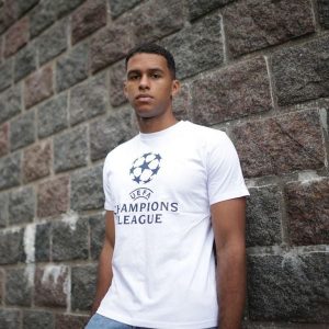 Koszulka UEFA Champions League. Białe bluzki CHAMPIONS LEAGUE, xl, bez wzorów, z bawełny, sportowe, bez kołnierzyka, bez ramiączek. Za 139,99 zł.