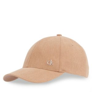 Czapka z daszkiem Calvin Klein. Brązowe czapki Calvin Klein, bez wzorów. Za 99,99 zł.