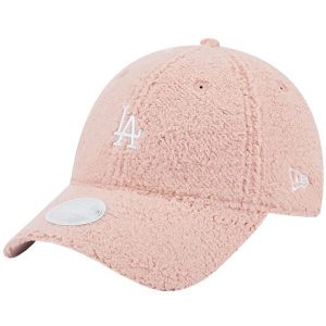 Czapka z daszkiem damska New Era Wmns 9FORTY Teddy Los Angeles Dodgers Cap. Czerwone czapki New Era, bez wzorów, z materiału, sportowe. Za 139,99 zł.