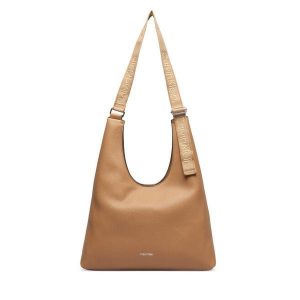 Torebka Calvin Klein. Brązowe torebki klasyczne Calvin Klein, bez wzorów, bez dodatków. Za 569,99 zł.