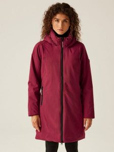 Regatta Parka "Yewbank IV" w kolorze czerwonym rozmiar: 38. Czerwone płaszcze Regatta, m, bez wzorów, bez kaptura. Za 330,20 zł.
