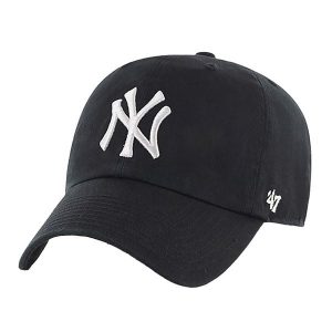 Czapka z daszkiem 47 Brand MLB New York Yankees CLEAN UP. Czarne czapki 47 Brand, bez wzorów. W wyprzedaży za 99,00 zł.