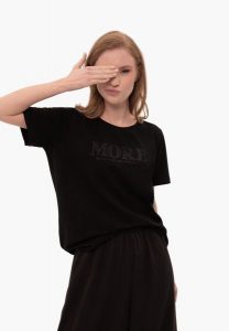 Czarny t-shirt, Comfort Fit, T-MORE. Czarne t-shirty Volcano, m, bez wzorów, z bawełny, bez kołnierzyka, bez ramiączek. Za 69,99 zł.