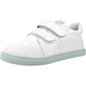 Buty TITANITOS L540 IKER Niebieski. Niebieskie buty trekkingowe TITANITOS, ze skóry, bez zapięcia. Za 242,99 zł.