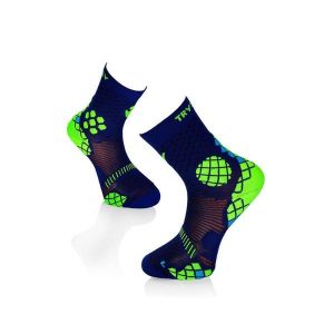 Niebiesko-żółte skarpetki kompresyjne do biegania. Niebieskie skarpetki TRY TO FLY, bez wzorów. W wyprzedaży za 67,34 zł.