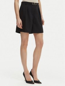 Rinascimento Szorty materiałowe CFC0127761003 Czarny Regular Fit. Czarne szorty Rinascimento, bez wzorów, z materiału. Za 459,99 zł.