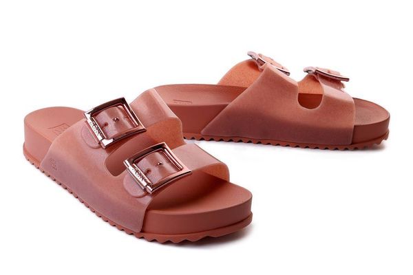 ZAXY HH285156 PARTNER III FEM broket nude, klapki damskie. Czerwone klapki Zaxy, bez wzorów, bez obcasa. Za 199,90 zł.