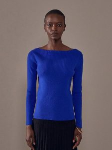 Rodier Sweter w kolorze niebieskim rozmiar: L. Niebieskie swetry oversize Rodier, l, bez wzorów, ze splotem, bez ramiączek. Za 201,56 zł.