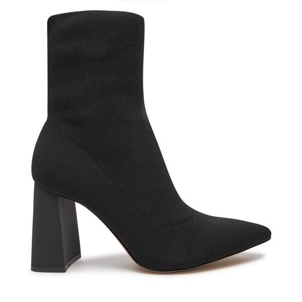 Botki Aldo. Czarne botki ALDO, bez wzorów, bez obcasa, na słupku, bez zapięcia. Za 389,99 zł.