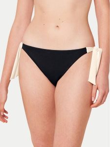 Triumph Dół od bikini Summer Glow 10214561 Czarny. Czarne bikini Triumph, bez wzorów, z syntetyku. Za 99,99 zł.