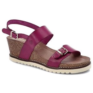 Fioletowe Sandały Yokono Wygodne Skórzane Buty. Fioletowe sandały Yokono, bez wzorów, ze skóry, bez obcasa, na koturnie, bez zapięcia. Za 219,00 zł.