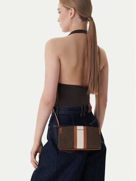 MICHAEL Michael Kors Torebka 32R6GQ6C1B Brązowy. Brązowe torebki klasyczne MICHAEL Michael Kors, bez wzorów, ze skóry, bez dodatków. Za 445,99 zł.