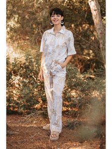 Isla Bonita by SIGRIS Koszula w kolorze beżowo-kremowym rozmiar: XL. Brązowe koszule Isla Bonita by SIGRIS, xl, bez wzorów, z bawełny, bez kołnierzyka, bez ramiączek. Za 127,35 zł.