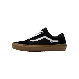 Buty Dorosły Vans Old Skool czarny. Czarne trampki Vans, bez wzorów, z materiału, bez zapięcia. W wyprzedaży za 368,60 zł.