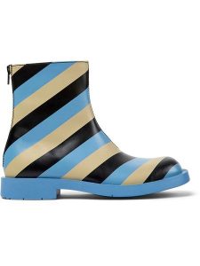 Camper Skórzane botki ze wzorem rozmiar: 38. Botki Camper, bez wzorów, bez obcasa, bez zapięcia. Za 382,99 zł.