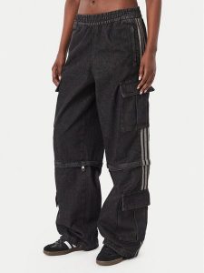 Adidas Jeansy KQ6480 Czarny Oversize. Czarne jeansy ADIDAS, bez wzorów, z bawełny. Za 599,99 zł.