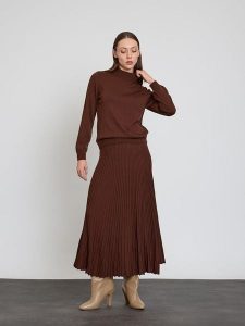 BGN Golf w kolorze brązowym rozmiar: 34. Brązowe golfy BGN, bez wzorów. Za 78,99 zł.