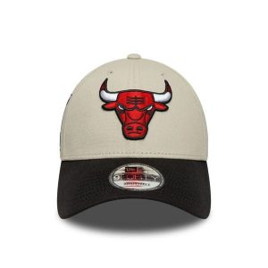 Czapka baseballowa 9forty Chicago Bulls. Brązowe czapki New Era, z aplikacjami, z bawełny. Za 146,50 zł.