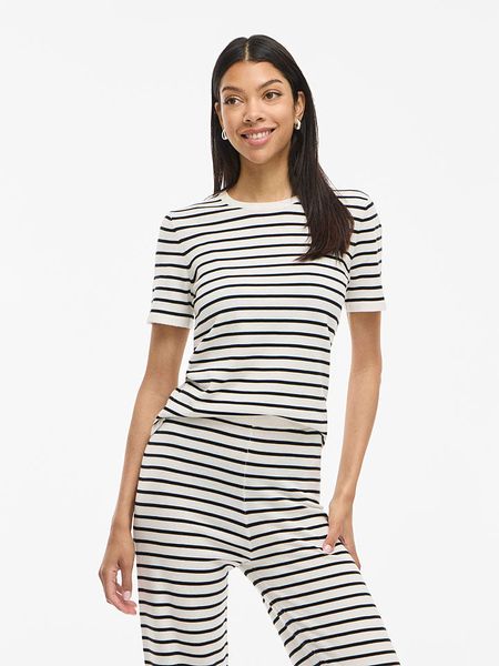 Vila Koszulka "Vilipsa" w kolorze biało-czarnym rozmiar: S. Białe bluzki Vila, s, bez wzorów, bez kołnierzyka, bez ramiączek. Za 69,75 zł.