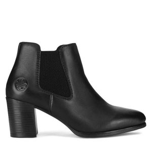 Botki Rieker. Czarne botki Rieker, bez wzorów, bez obcasa, na słupku, bez zapięcia. Za 299,99 zł.
