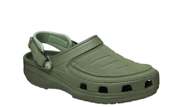 Klapki Crocs Model Yukon Vista Ii Lr Clog M Kolor Zielony. Zielone klapki Crocs, bez wzorów, z gumy, bez obcasa. Za 329,99 zł.