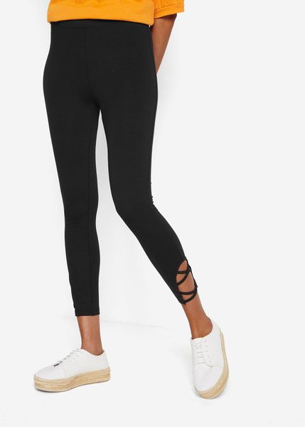 Legginsy 7/8 z wysoką talią z bawełną organiczną. Czarne legginsy bonprix, bez wzorów, z bawełny. Za 54,99 zł.