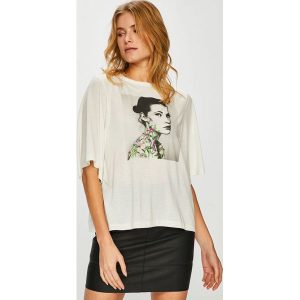 Jacqueline de Yong - Top Angle. T-shirty marki Jacqueline de Yong. W wyprzedaży za 34,90 zł.