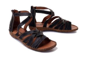 JOSEF SEIBEL 79553 95100 Rosalie 53 schwarz, sandały damskie. Czarne sandały Josef Seibel, bez wzorów, ze skóry, bez obcasa, bez zapięcia. Za 389,90 zł.