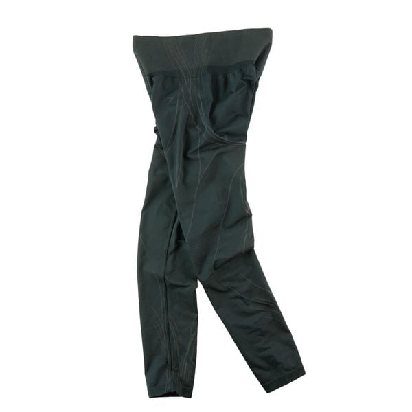 Second life - Legginsy damskie Gymshark do biegania - Stan bardzo dobry. Czarne legginsy Gymshark, bez wzorów. Za 85,16 zł.