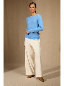 Perfect Cashmere Kaszmirowy sweter "Megan" w kolorze błękitnym rozmiar: L. Niebieskie swetry oversize Perfect Cashmere, l, bez wzorów, z kaszmiru, bez ramiączek. Za 303,78 zł.