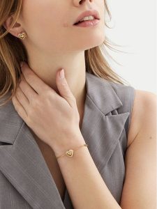 Guess Bransoletka JUBB05 022JW Złoty. Żółte bransoletki Guess, metalowe. Za 139,99 zł.