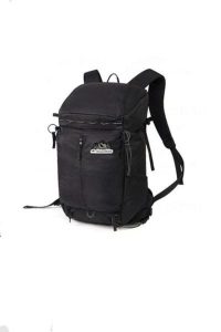 Plecak Trekkingowy Naturehike Helium. Czarne plecaki NATUREHIKE. Za 399,99 zł.