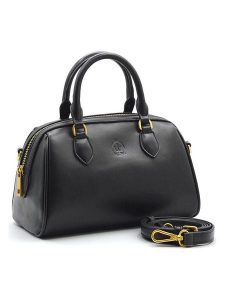 La Manufacture Royale Skórzana torebka "Azur" w kolorze czarnym - 24 x 15 x 12 cm rozmiar: onesize. Czarne torebki klasyczne La Manufacture Royale, w ażurowe wzory, z materiału, przez ramię, bez dodatków. Za 423,45 zł.