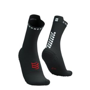 Skarpetki biegowe Compressport ProRacing Socks V4 Run High black/white. Białe skarpetki Compressport, bez wzorów. Za 89,99 zł.