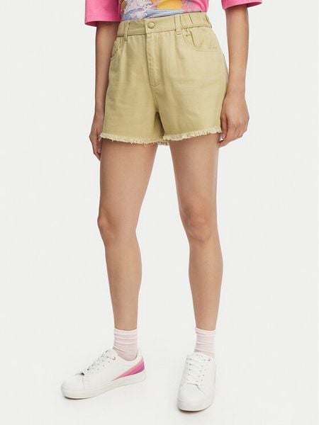 Billabong Szorty jeansowe Little Sister EBJDS00103 Zielony jasny Relaxed Fit. Zielone szorty Billabong, bez wzorów, z jeansu. Za 259,99 zł.