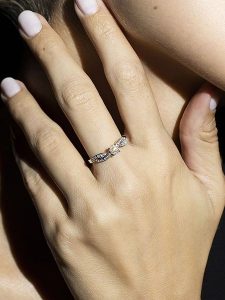 Maison héritage PARIS Złoty pierścionek "Eclat Joli" z diamentami rozmiar: 60. Żółte pierścionki Maison héritage PARIS, z diamentem, złote. Za 1 892,99 zł.