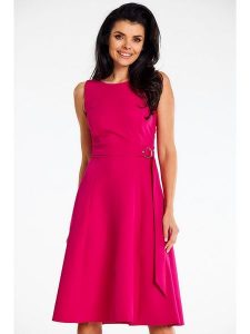Awama Sukienka w kolorze różowym rozmiar: M. Różowe sukienki Awama, m, bez wzorów, bez kołnierzyka, bez ramiączek, midi. Za 123,25 zł.