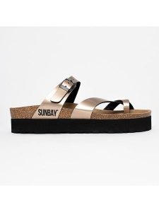 Sunbay Klapki "Acheron" w kolorze złotym na koturnie rozmiar: 36. Żółte klapki Sunbay, bez wzorów, z otwartym noskiem, bez obcasa, na koturnie. Za 122,96 zł.