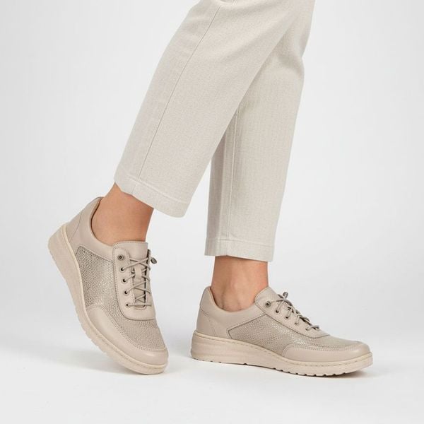 Półbuty damskie Wasak, cholewka skóra naturalna elementy materiałowe siateczkowe sznurowanie gruba podeszwa profilowana, beżowe, 0763. Brązowe półbuty Wasak, bez wzorów, z materiału, bez obcasa, bez zapięcia. Za 296,90 zł.