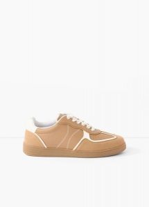 Sneakersy w stylu retro. Brązowe buty sportowe bonprix, bez wzorów, bez zapięcia. Za 109,99 zł.